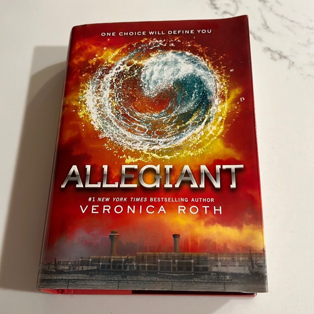 Allegiant- book 2 to Divergent